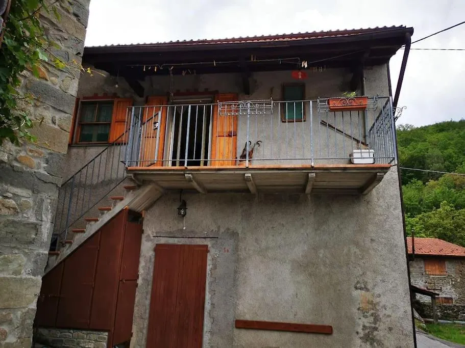 Casa Immersa Nella Natura Villa Capanne di Sillano Holiday home